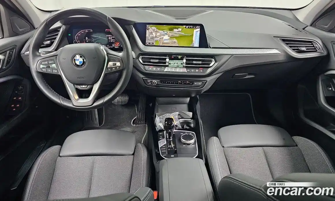 BMW 1 серия 2023 2.0 автомат (гидро), фото 10