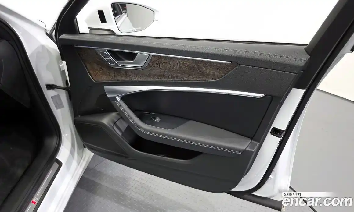 Audi A6 2020 3.0 автомат (гидро), фото 14