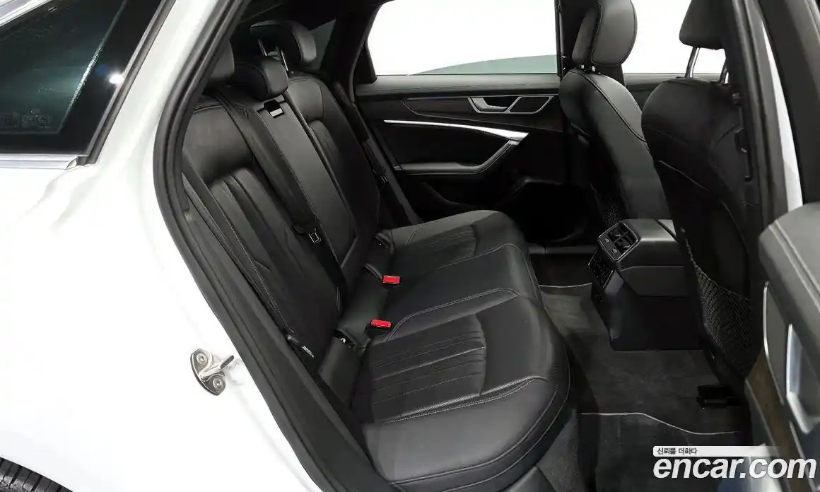 Audi A6 2020 3.0 автомат (гидро), фото 18