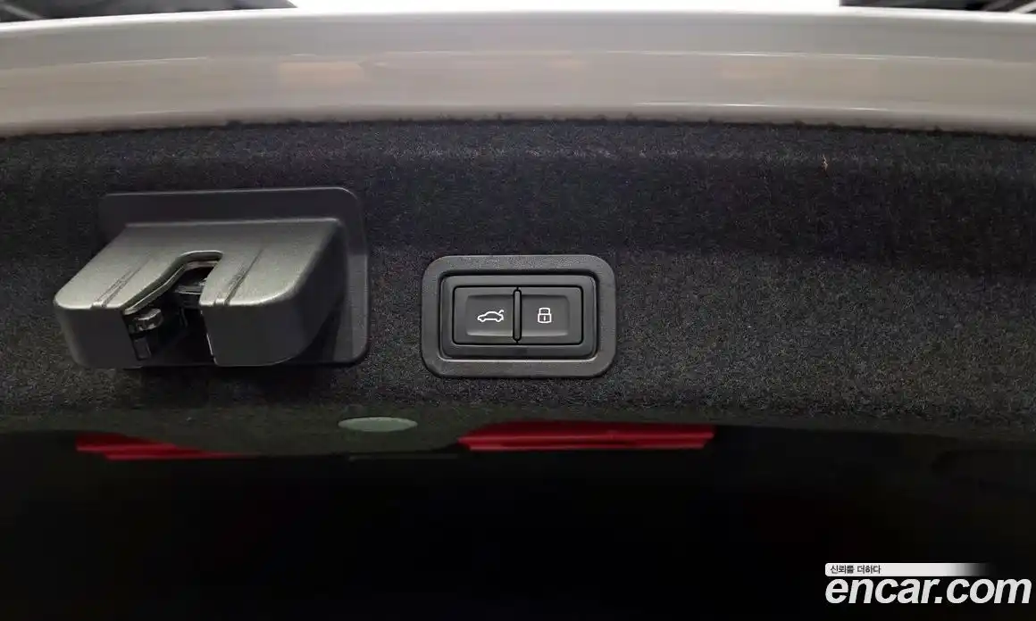 Audi A6 2020 3.0 автомат (гидро), фото 32
