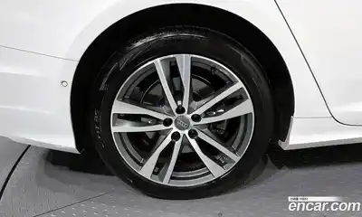 Audi A6 2020 3.0 автомат (гидро), миниатюра 5