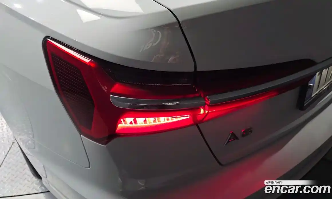 Audi A6 2022 2.0 автомат (гидро), фото 9