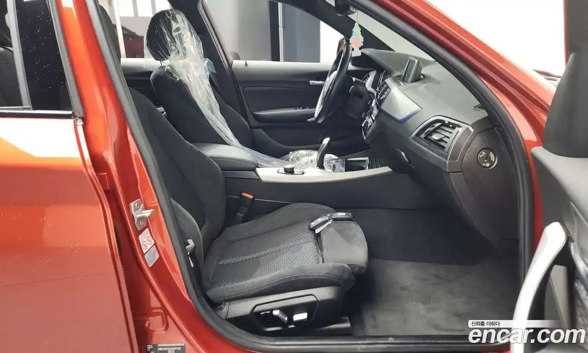 BMW 1 серия 2018 2.0 автомат (гидро), фото 15