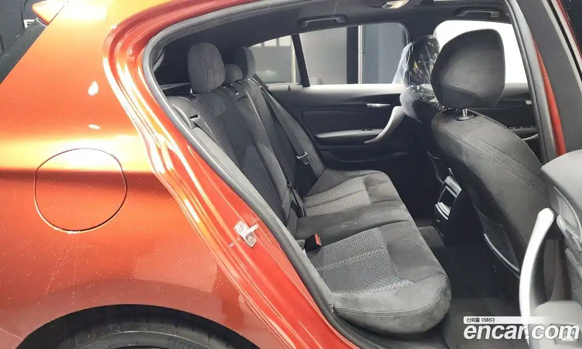 BMW 1 серия 2018 2.0 автомат (гидро), фото 16