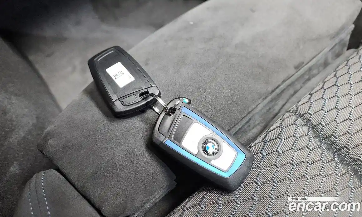 BMW 1 серия 2018 2.0 автомат (гидро), фото 20