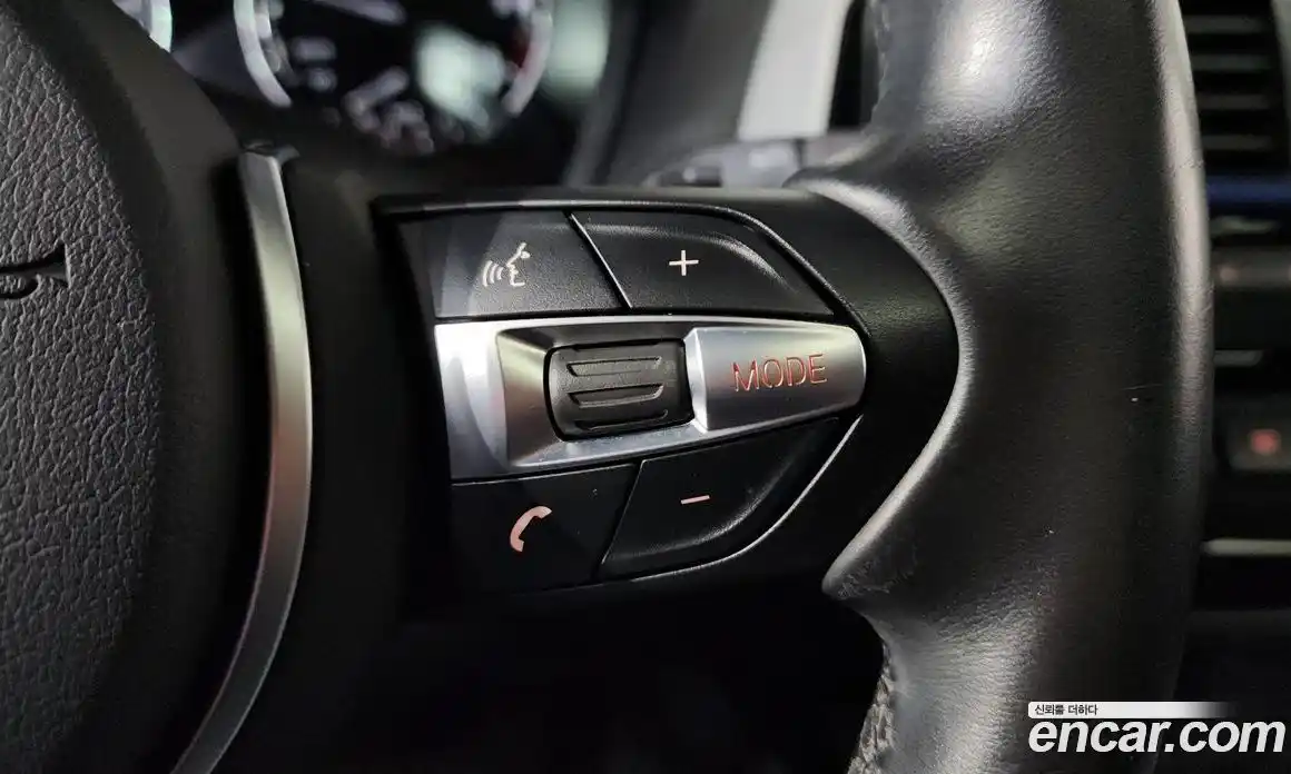 BMW 1 серия 2018 2.0 автомат (гидро), фото 21