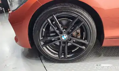 BMW 1 серия 2018 2.0 автомат (гидро), миниатюра 4