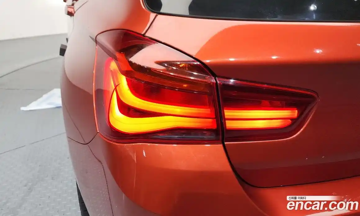 BMW 1 серия 2018 2.0 автомат (гидро), фото 8