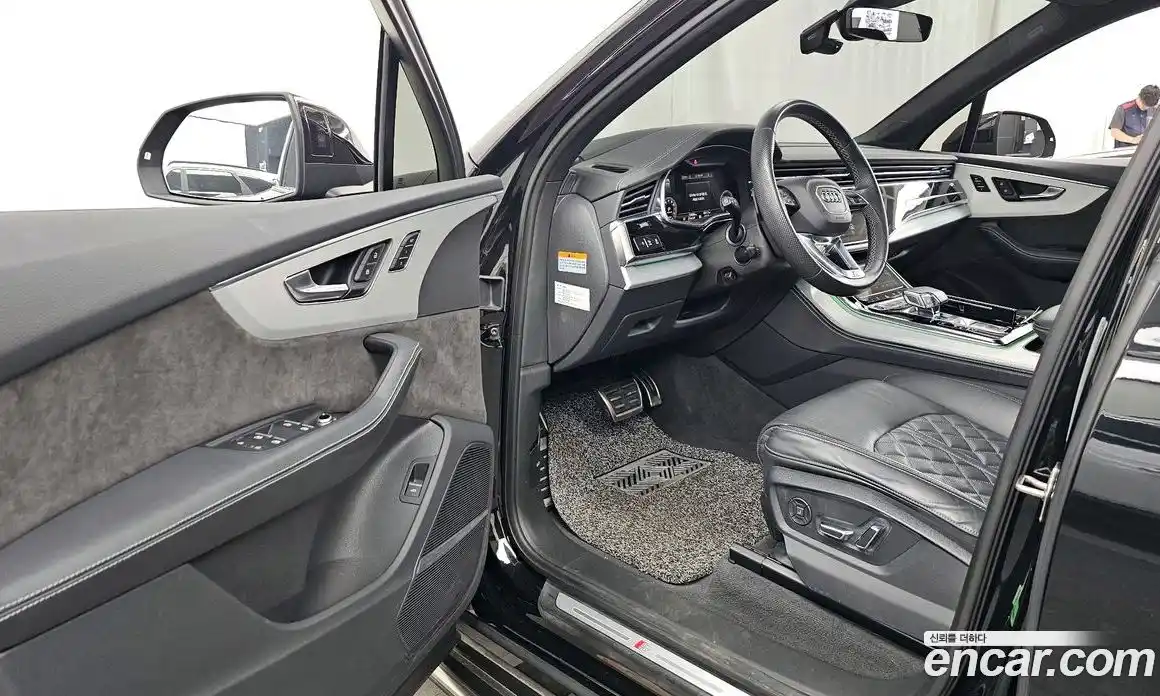Audi Q7 2022 3.0 автомат (гидро), фото 10