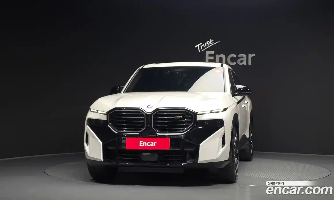 BMW XM 2023 4.4 автомат (гидро), фото 3