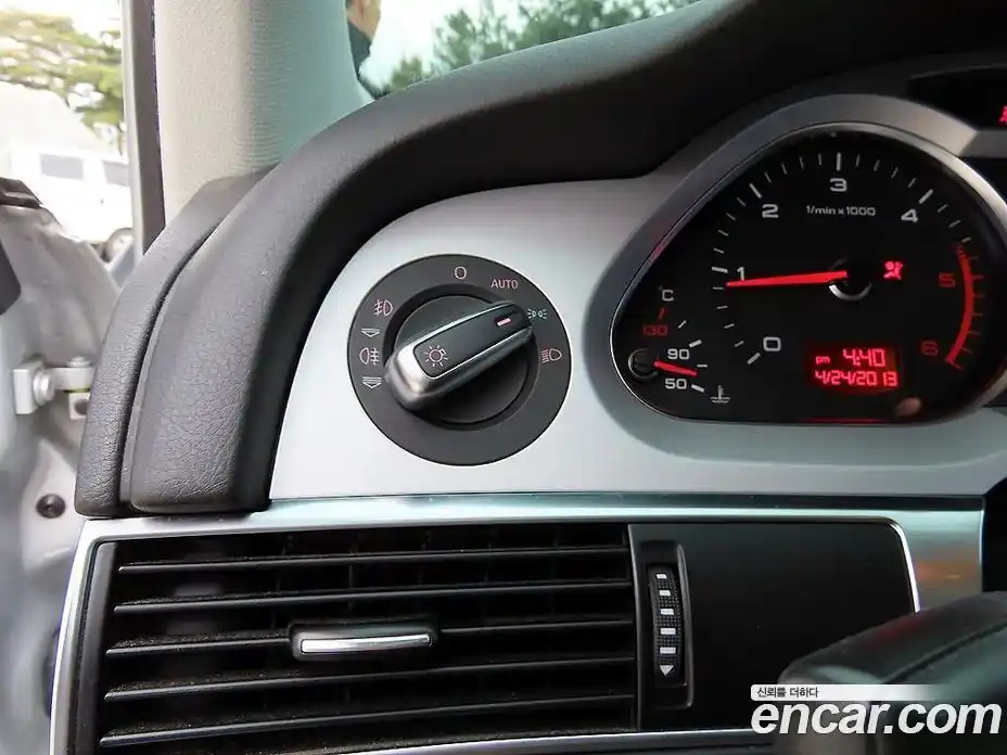 Audi A6 2011 3.0 автомат (гидро), фото 14