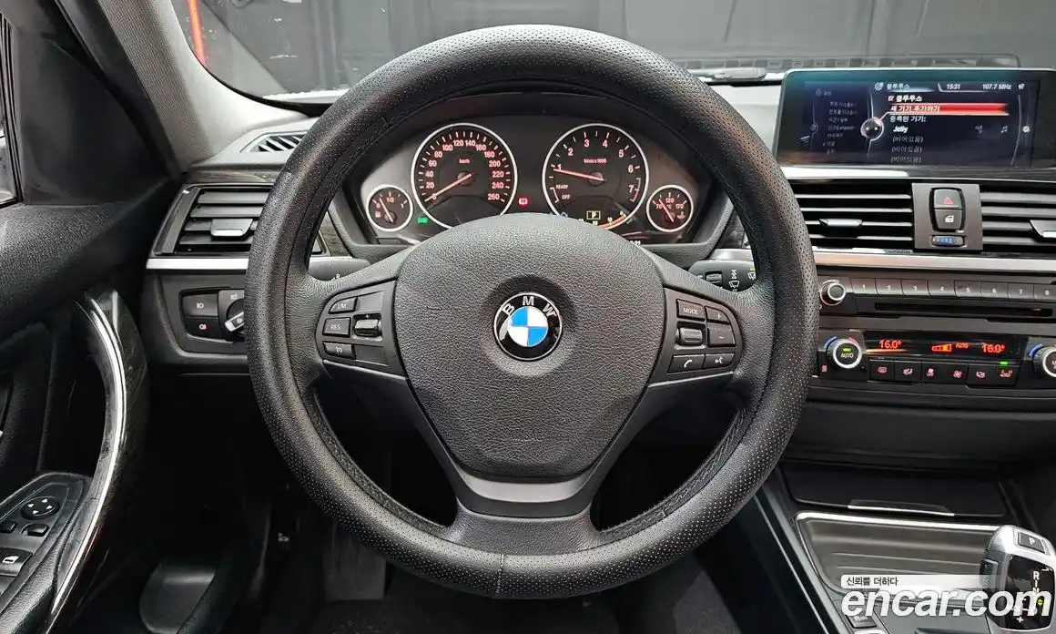 BMW 3 серия 2015 2.0 автомат (гидро), фото 13