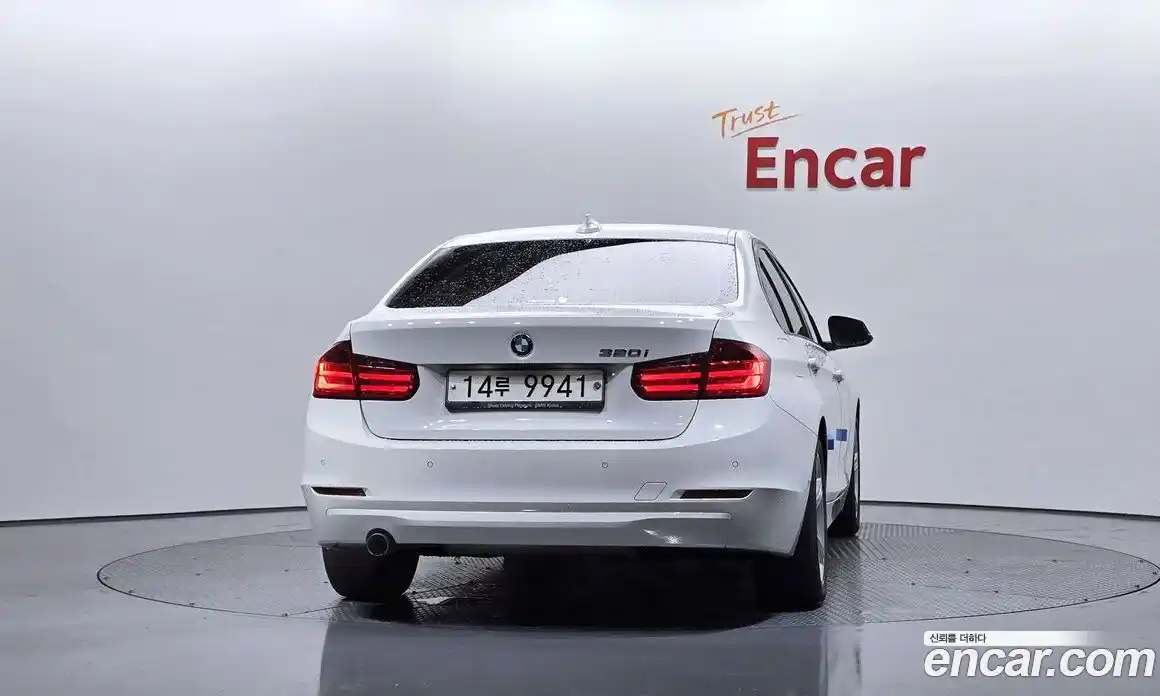 BMW 3 серия 2015 2.0 автомат (гидро), фото 4