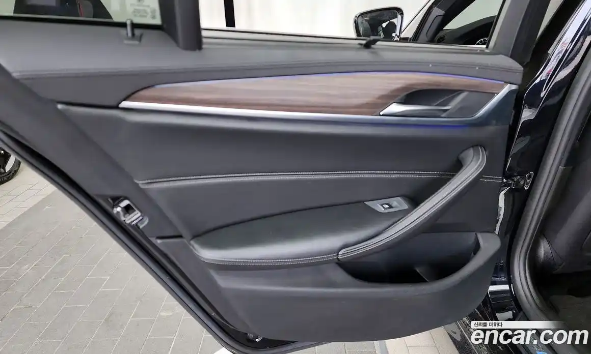 BMW 5 серия 2018 2.0 автомат (гидро), фото 15