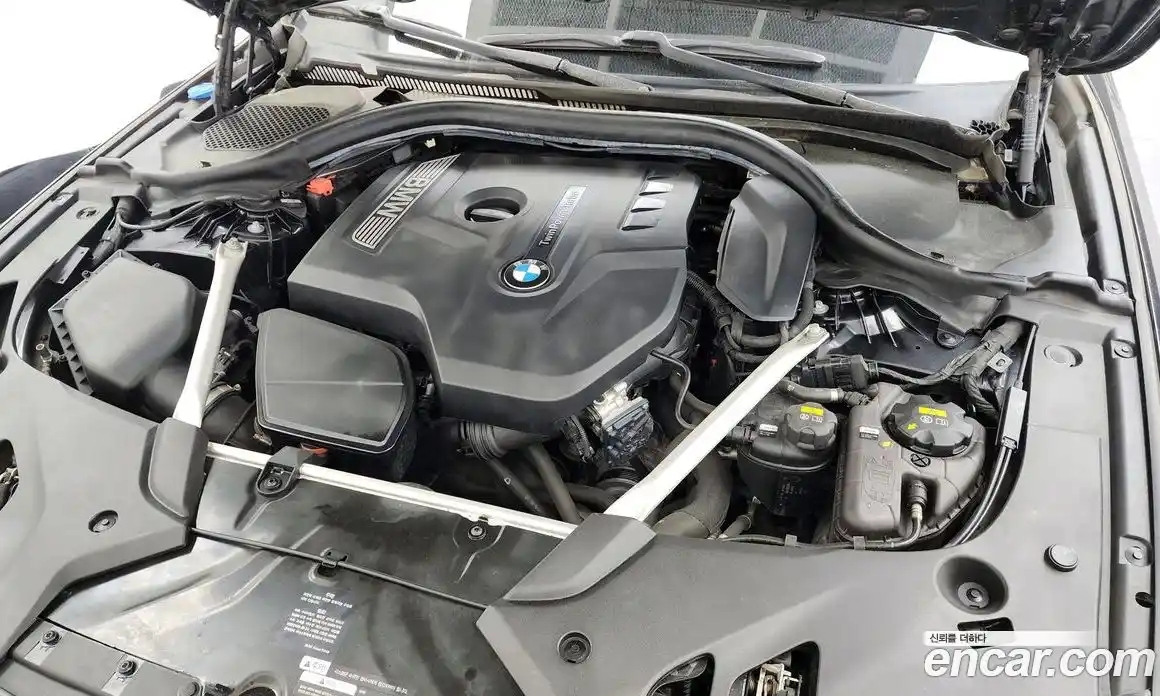 BMW 5 серия 2018 2.0 автомат (гидро), фото 6