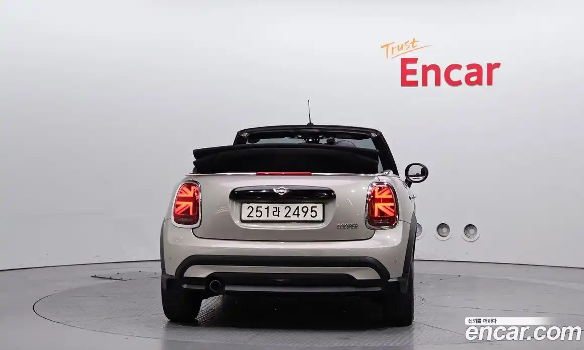 Mini Cooper Convertible 2024 1.5 автомат (гидро), фото 4