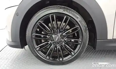 Mini Cooper Convertible 2024 1.5 автомат (гидро), миниатюра 5