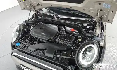 Mini Cooper Convertible 2024 1.5 автомат (гидро), миниатюра 6