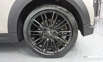 Mini Cooper Convertible 2024 1.5 автомат (гидро), миниатюра 7