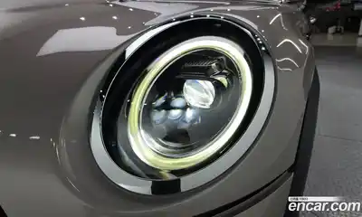 Mini Cooper Convertible 2024 1.5 автомат (гидро), миниатюра 8