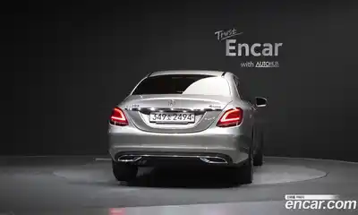 Mercedes-Benz C-Class 2019 1.9 автомат (гидро), миниатюра 4