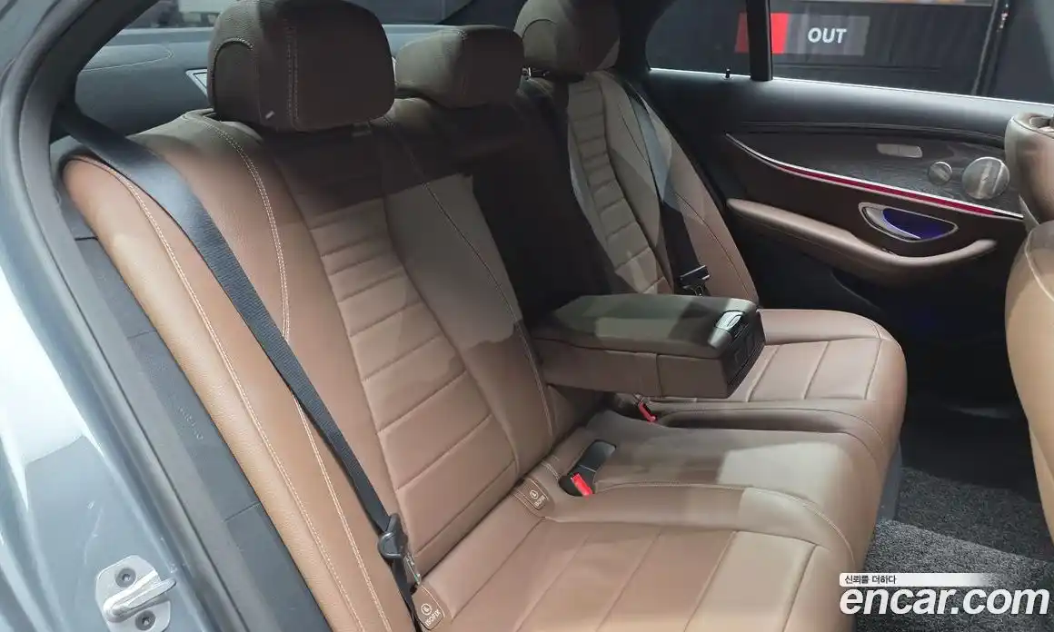 Mercedes-Benz E-Class 2022 2.0 автомат (гидро), фото 17