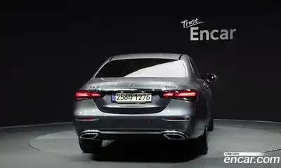 Mercedes-Benz E-Class 2022 2.0 автомат (гидро), миниатюра 4