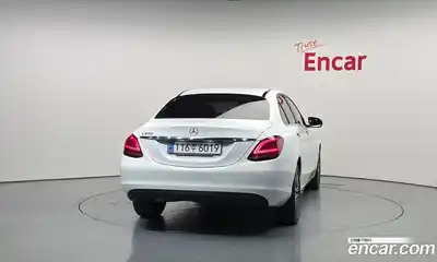 Mercedes-Benz C-Class 2020 2.0 автомат (гидро), миниатюра 4 Mercedes-Benz C-Class 2020 2.0 автомат (гидро), миниатюра 4