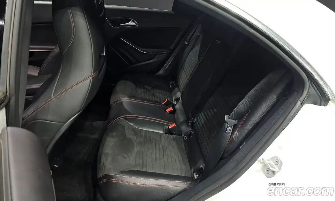 Mercedes-Benz CLA-Class 2017 2.0 гидро, фото 11 Mercedes-Benz CLA-Class 2017 2.0 гидро, фото 11
