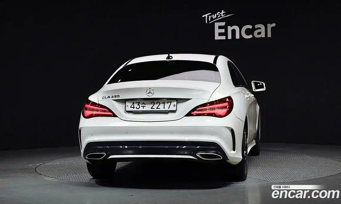 Mercedes-Benz CLA-Class 2017 2.0 гидро, фото 4 Mercedes-Benz CLA-Class 2017 2.0 гидро, фото 4