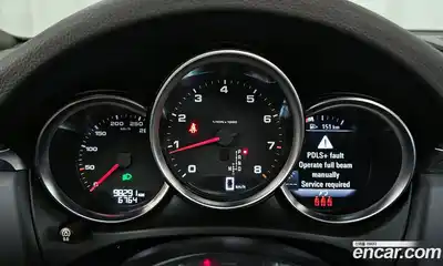 Porsche Macan 2019 2.0 автомат (гидро), миниатюра 11