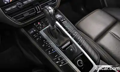 Porsche Macan 2019 2.0 автомат (гидро), миниатюра 12