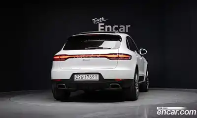 Porsche Macan 2019 2.0 автомат (гидро), миниатюра 4