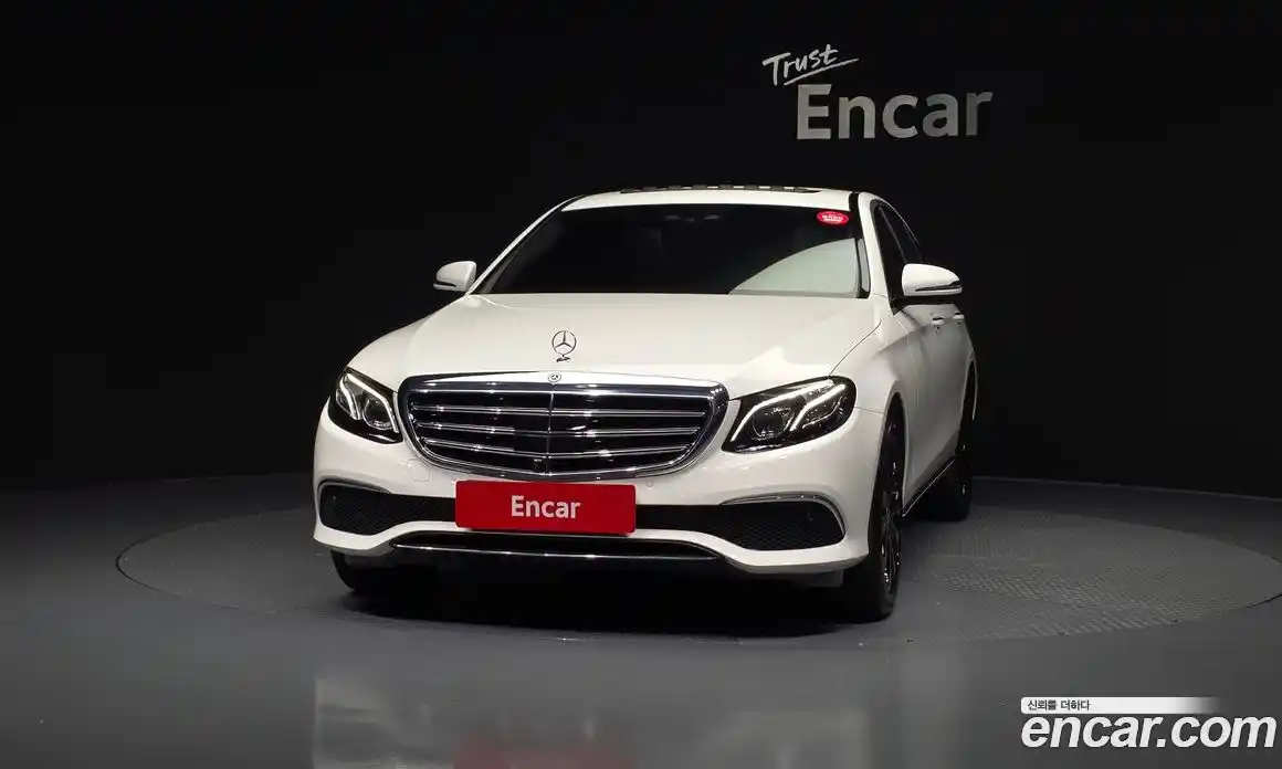 Mercedes-Benz E-Class 2020 2.0 автомат (гидро), фото 3