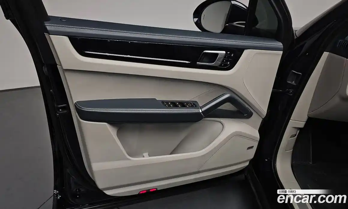Porsche Cayenne 2021 3.0 автомат (гидро), фото 13