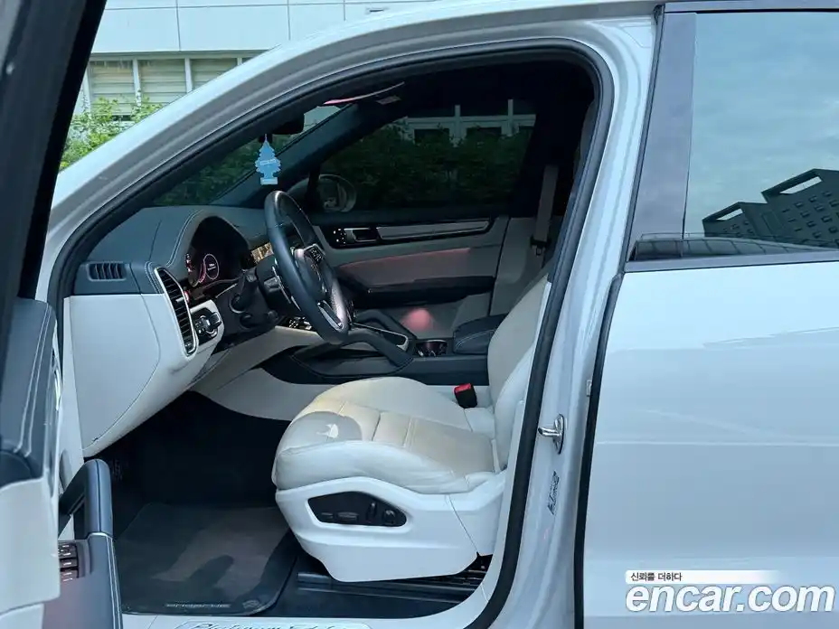 Porsche Cayenne 2022 3.0 автомат (гидро), фото 12