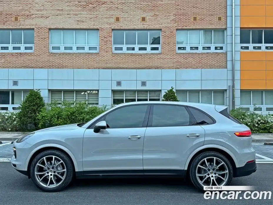 Porsche Cayenne 2022 3.0 автомат (гидро), фото 3