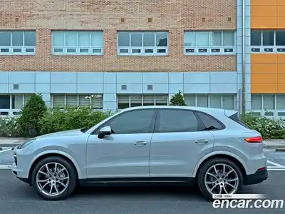 Porsche Cayenne 2022 3.0 автомат (гидро), миниатюра 3