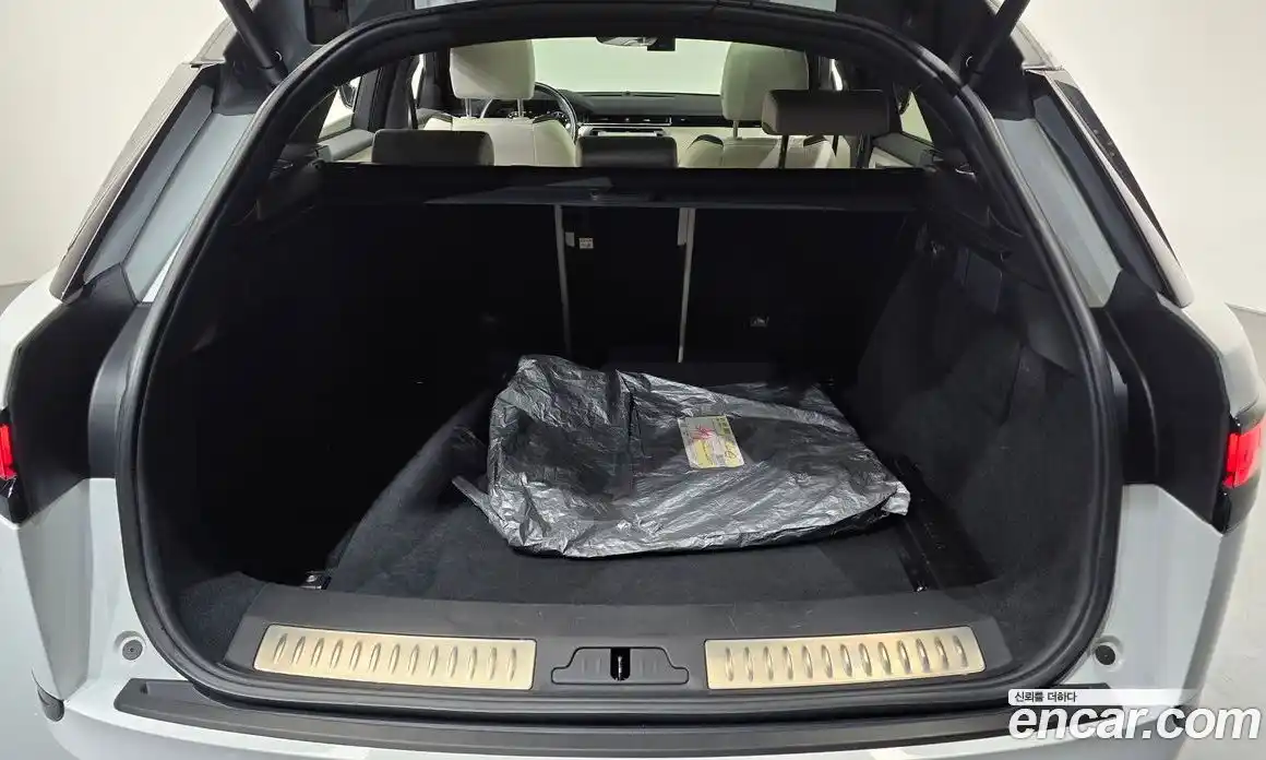 Land Rover Range Rover Velar 2020 3.0 автомат (гидро), фото 26