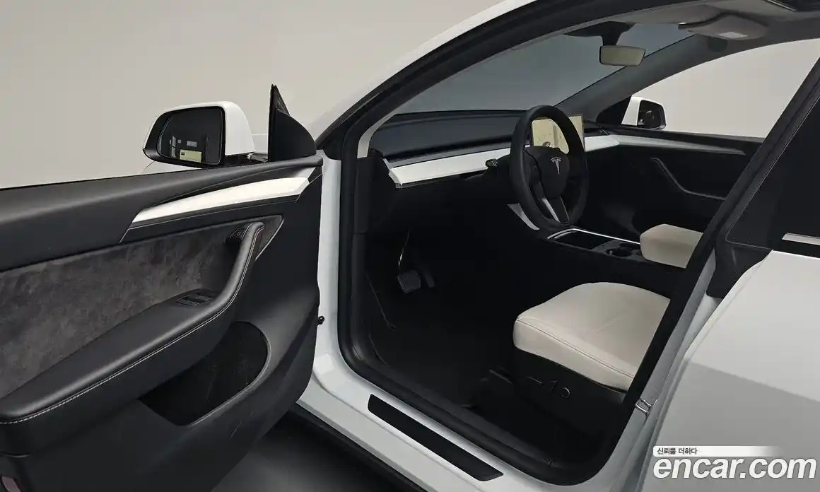 Tesla Model Y 2024 0.2 гидро, фото 12