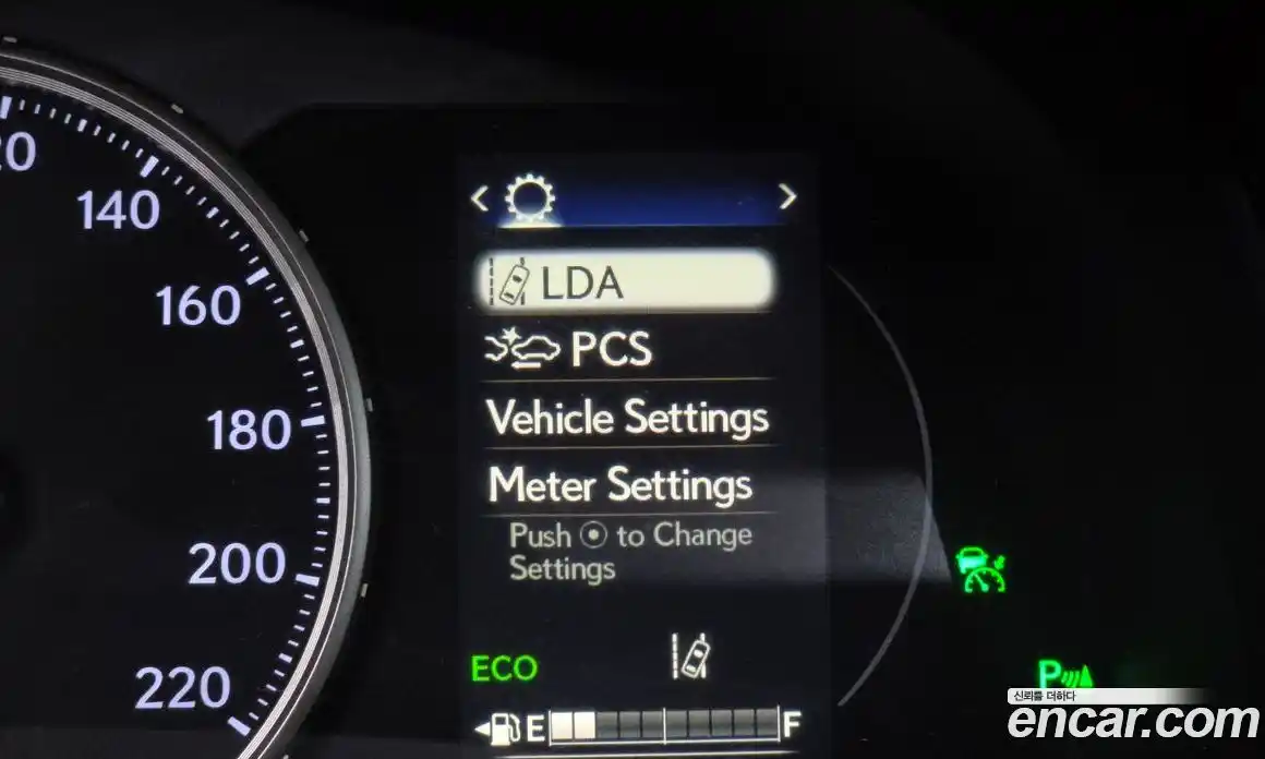 Lexus CT200h 2019 1.8 гидро, фото 16
