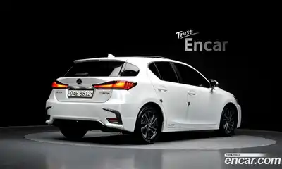 Lexus CT200h 2019 1.8 гидро, миниатюра 2