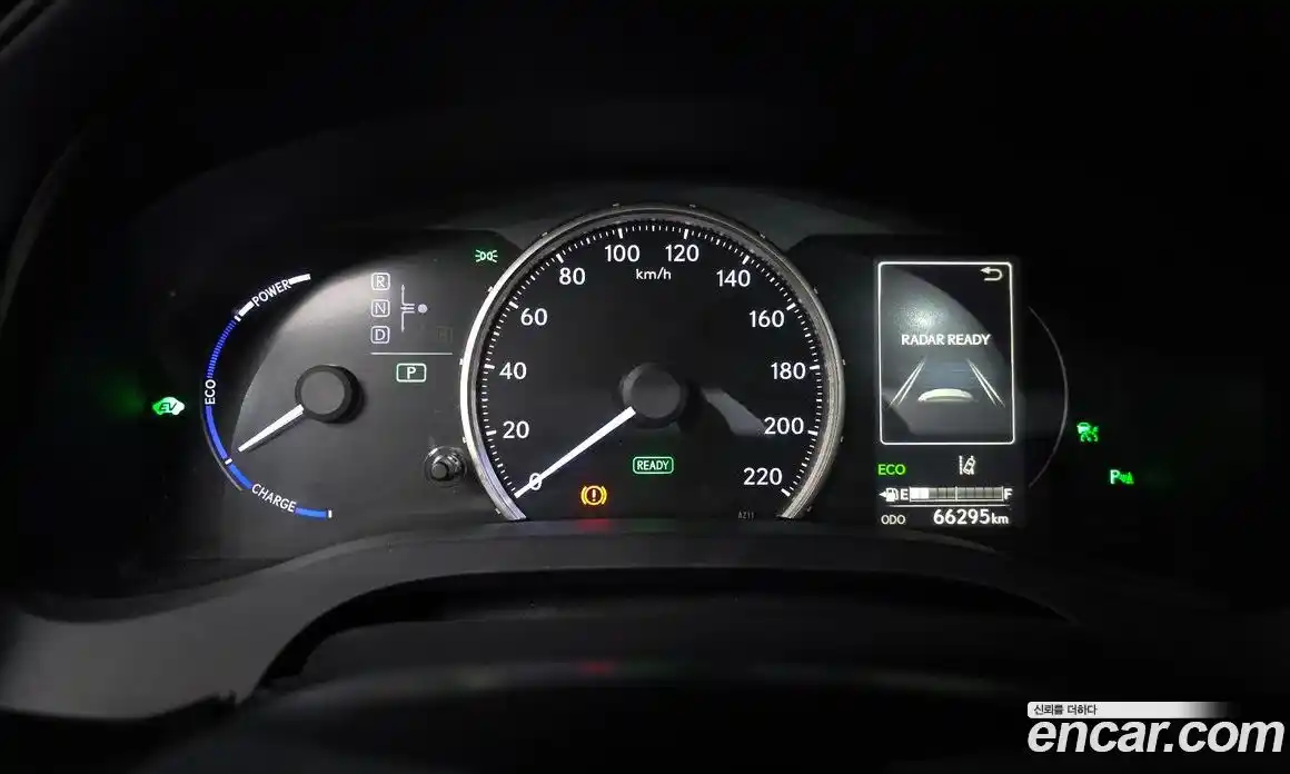 Lexus CT200h 2019 1.8 гидро, фото 8