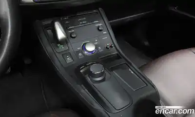 Lexus CT200h 2019 1.8 гидро, миниатюра 9