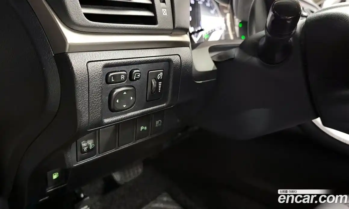 Lexus CT200h 2019 1.8 гидро, фото 13