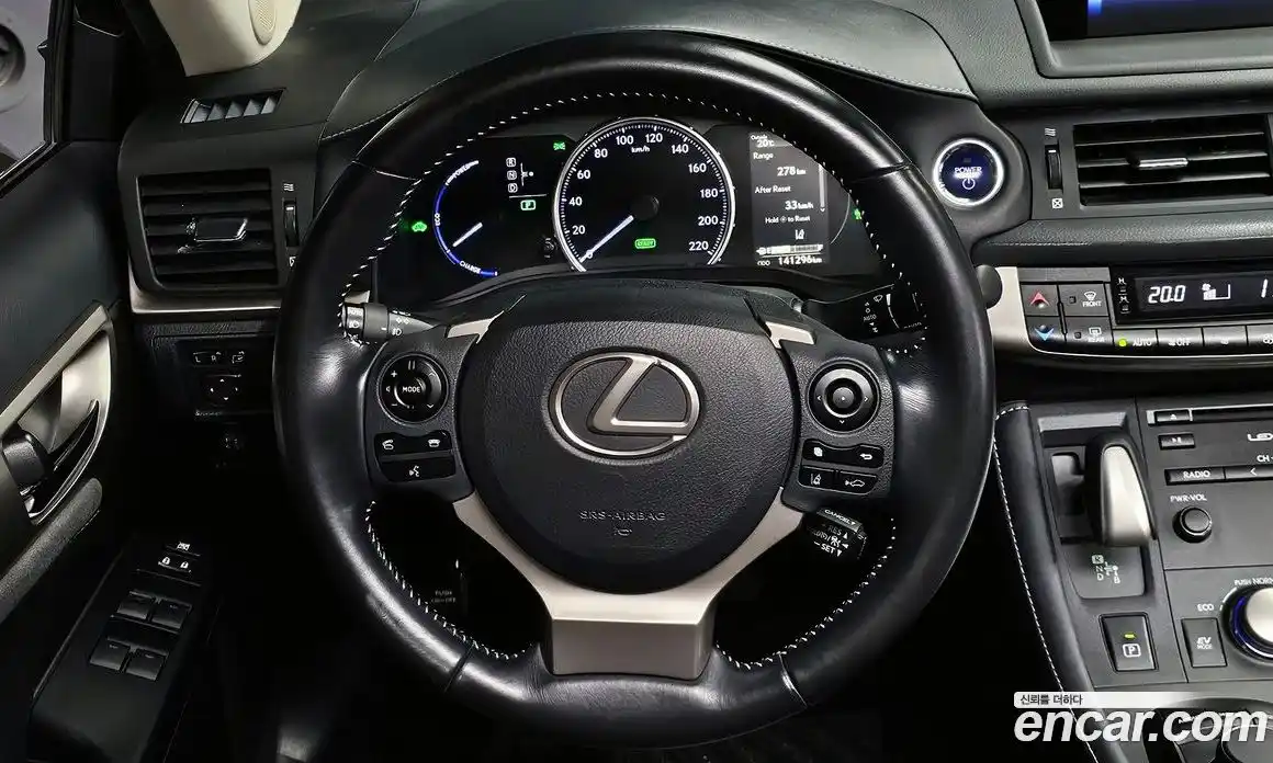 Lexus CT200h 2019 1.8 гидро, фото 14