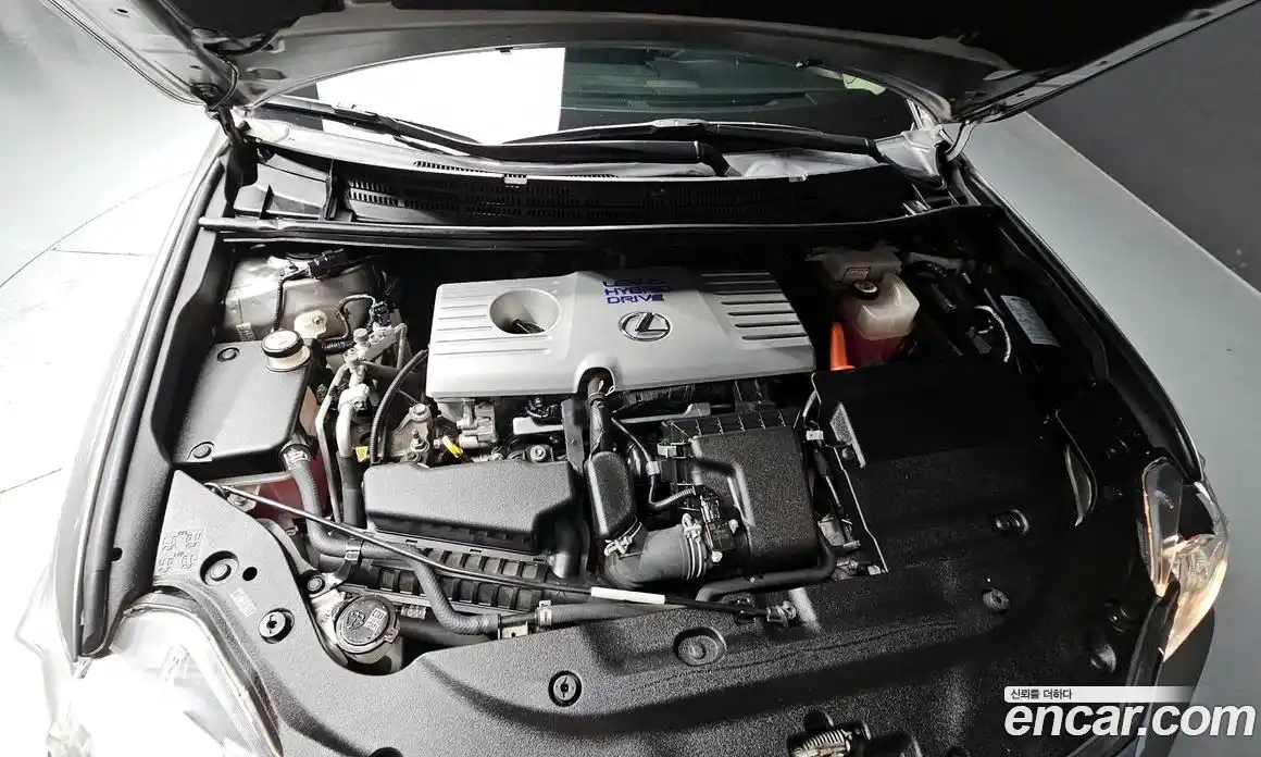 Lexus CT200h 2019 1.8 гидро, фото 6