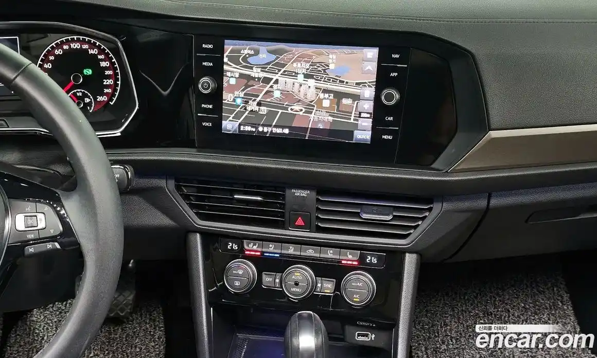 Volkswagen Jetta 2020 1.4 автомат (гидро), фото 13