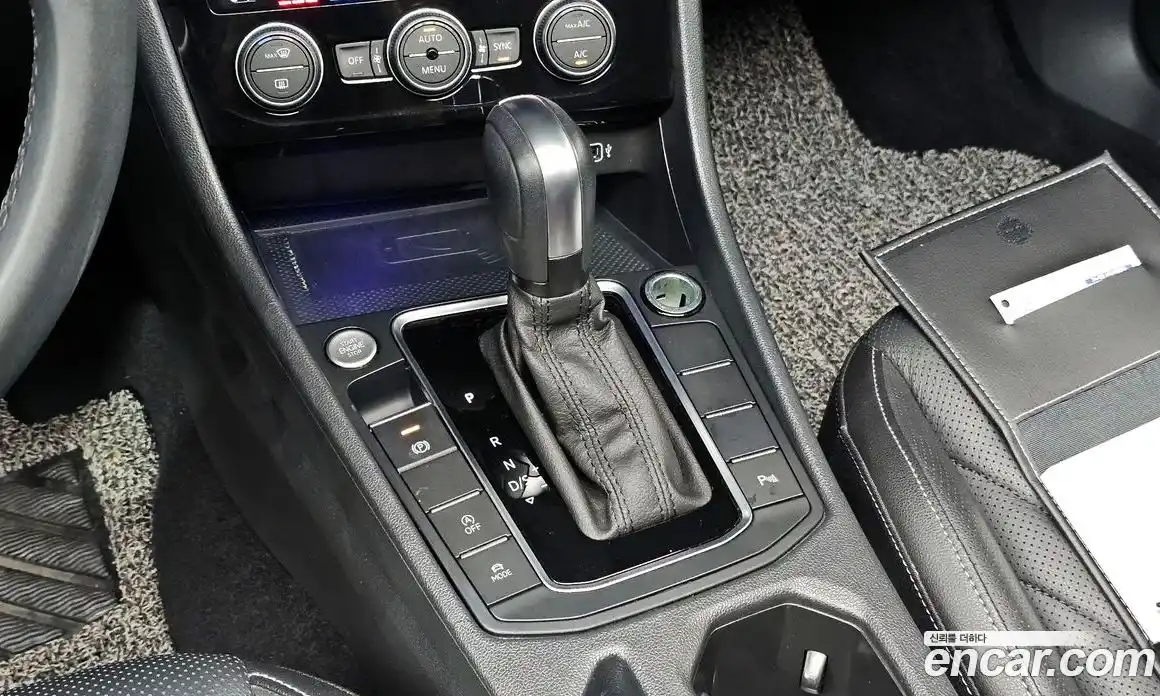 Volkswagen Jetta 2020 1.4 автомат (гидро), фото 9