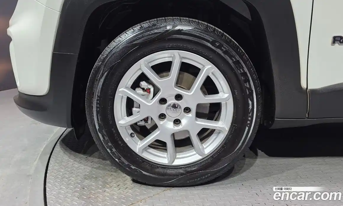 Jeep Renegade 2021 2.4 автомат (гидро), фото 5
